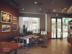 大堂-星巴克臻选(深圳龙华红山天虹店)