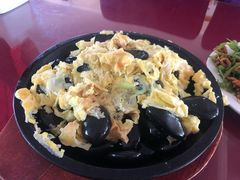 石头鸡蛋-北京龙庆四季香农家饭庄·灶台鱼·碳烤虹鳟鱼(龙庆峡店)