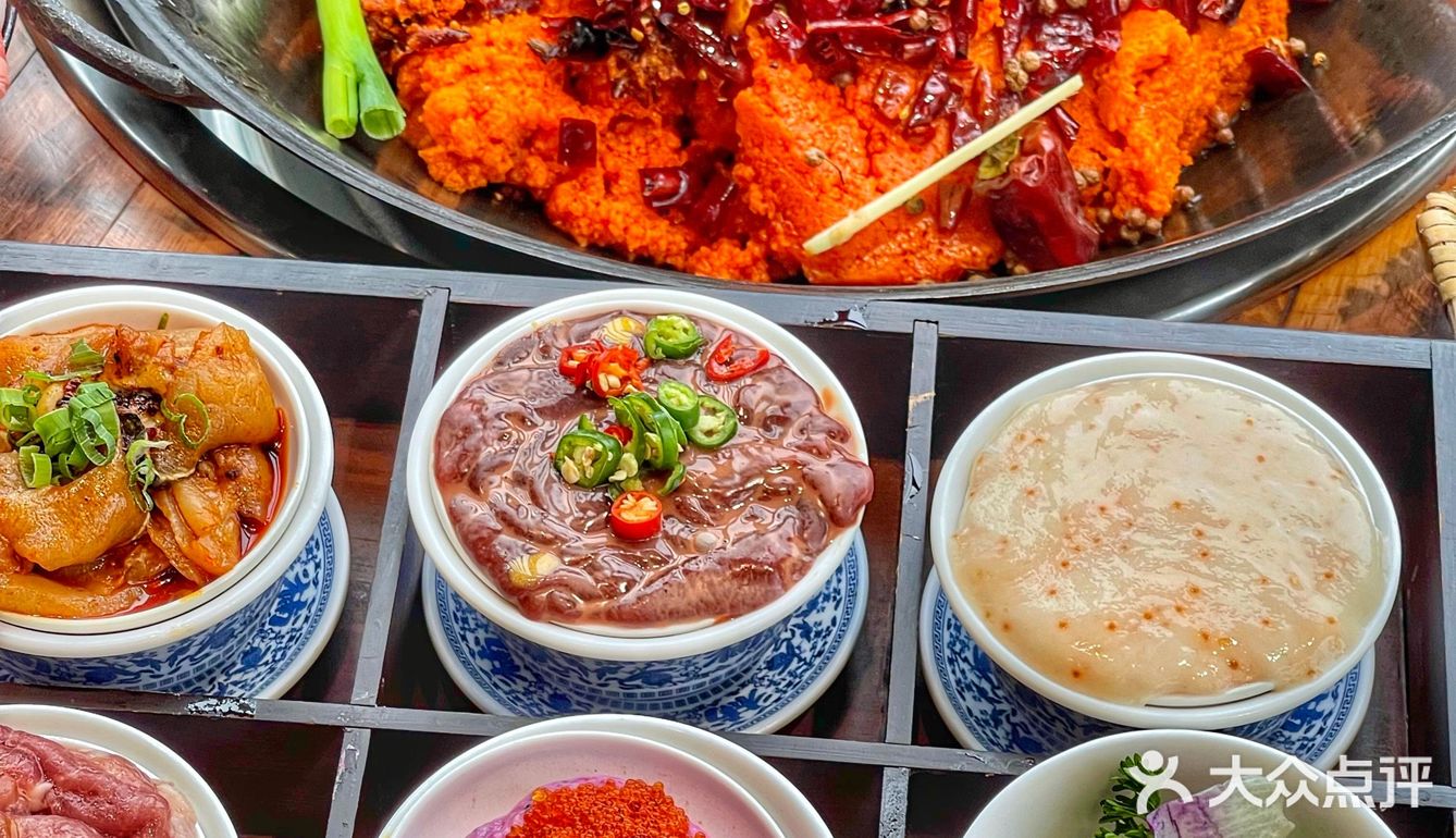 疫情过后你最想吃什么？ 想不想炫一顿热气腾腾的火锅🍲