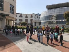 -上海市民办金苹果学校