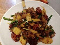 -隔壁老王·家常云南菜(花巷店)