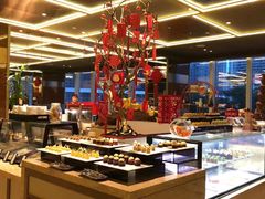 自助取餐区-大中华希尔顿酒店-念自助餐·嗨啤·小龙虾