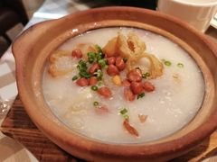 -新大咀港式茶餐厅(宝山万达店)