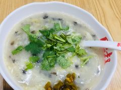 -肥叔锅贴(港澳广场店)