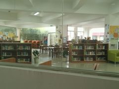android_upload_pic-中加枫华国际学校