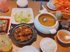 -隔壁老王·家常云南菜(花巷店)