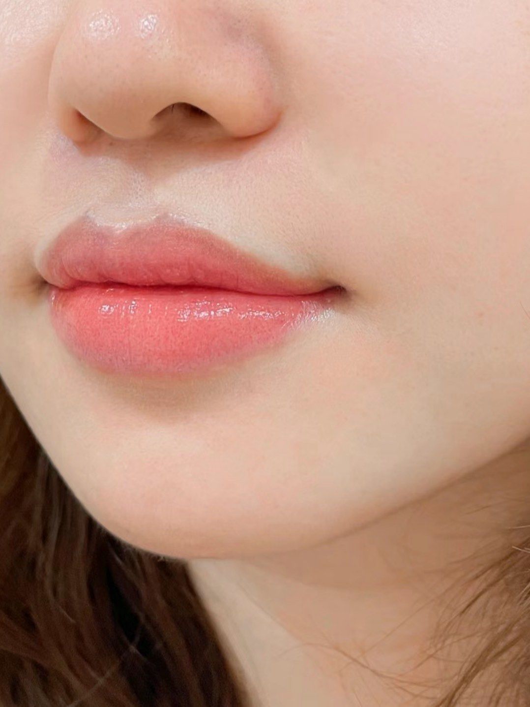 n西柚蜜桃唇 真是惨淡白唇的本命颜色#纹唇#半永久
根要素颜又乖