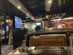 -麦凯伦烧烤·精酿超级工厂店(金桥总店)