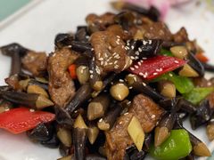 -伊源鼎盛餐饮服务有限公司