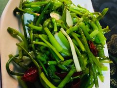 -小厨子私房菜·云南美食店