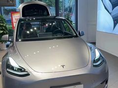 -TESLA 特斯拉(上海太古汇体验店)