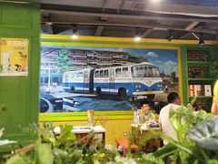 -钢管厂五区小郡肝串串香(奥克斯广场锦城万达店)