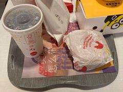 -麦当劳(哈西万达店)