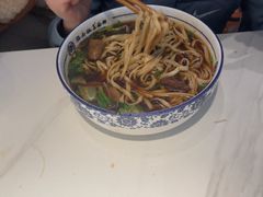 -镇南锅盖面馆(解放路店)