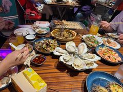 -蚝堡海鲜·威海菜·海肠捞饭·烧烤·亚洲吃蚝公司(幸福门店)
