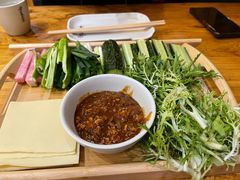 蘸酱菜-小俩口烧烤东北菜(双井店)