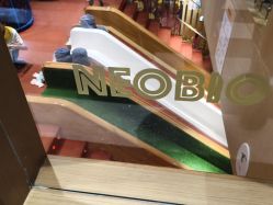 -奈尔宝·儿童乐园·亲子餐厅(前滩店)