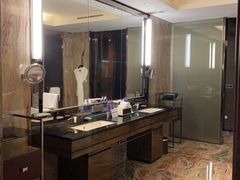 -广州天河希尔顿酒店