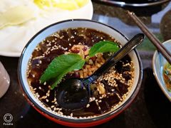 -三个四川人火锅(华联商厦店)