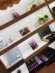 -美肤盾祛痘·问题肌头疗管理中心