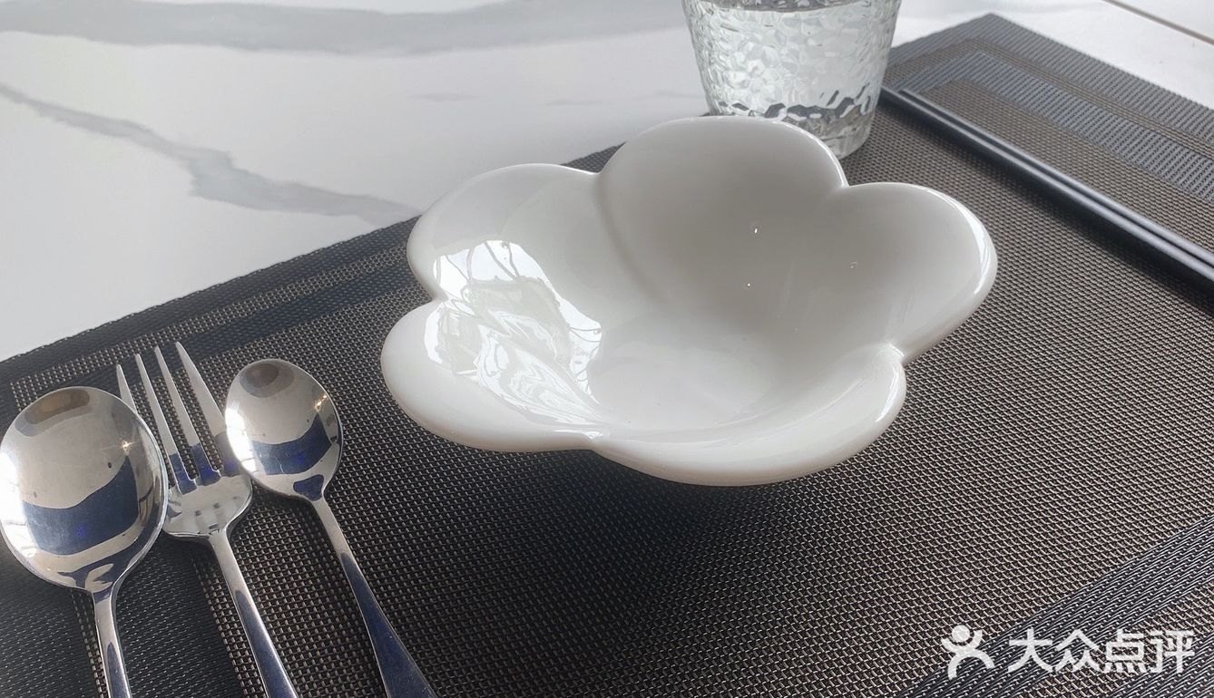 💛环境超棒又有特色的餐厅，必须要打卡[胜利]