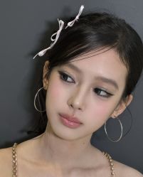 -明天见·化妆造型工作室