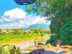 -乌托邦酒吧和餐厅