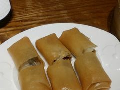 巴扎云南上素鸡丝炸春卷-巴扎美食·新疆菜·西域歌舞表演餐厅(新疆大厦店)