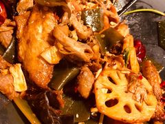 -风光老灶麻辣香锅(大成路翠微百货店)
