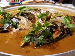 王牌水库鱼头泡饼-真地道京味府·鲜橙烤鸭·北京菜(朝外大街东大桥店)