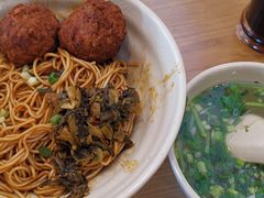 -佬钱湾仔(衣裳街店)