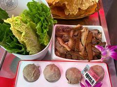 炸腐竹-三头牛·潮汕牛肉生蚝火锅 (夏湾店)
