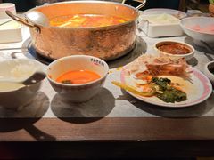 -野山舂·贵州现舂酸汤牛肉(民生路店)