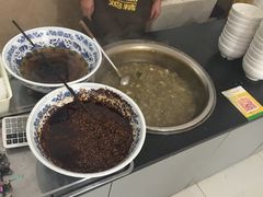 -邢老三肉丸胡辣汤腊牛肉夹馍(华阴分店)