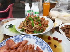 -蓝精灵饺子店