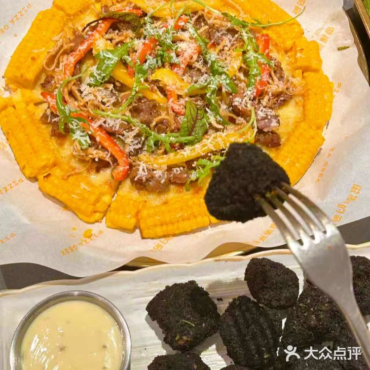 挖到披萨店隐藏菜单！配菜比饼还香