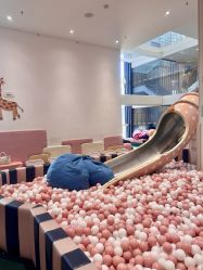 -奈尔宝·儿童乐园·亲子餐厅(华采天地店)