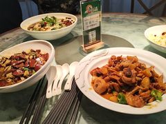 -梁家大院•农家菜(昆山会展中心店)