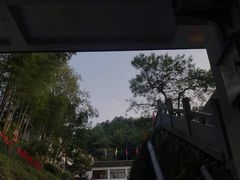 -披云山庄