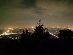 -鬼笑石后山停车场