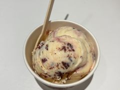 红丝绒芝士蛋糕味冰激凌-哈根达斯(陆家浜路店)