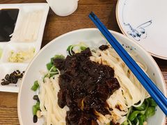 小大董炸酱面-小大董·烤鸭(王府井apm店)