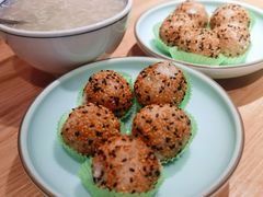 黑沙芝麻球-溪林小馆(浦江城市生活广场店)