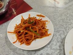 抓饭小菜-汗腾格里·风味餐厅(新疆驻京办店)