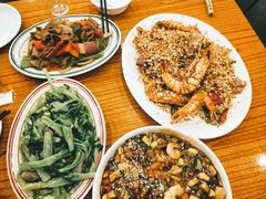 避风塘炒虾-乾坤饭店