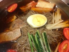 -益百岁牛尾汤(香山路店)