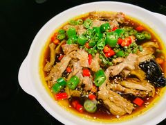 -渝半城经典川粤菜(重庆天地店)
