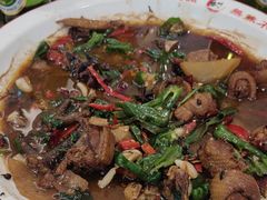 -鲁南仔·滕州炒鸡(经三路店)