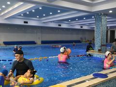-乐悠游亲子游泳俱乐部