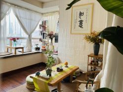 -闺蜜瑜伽·普拉提女性塑形馆